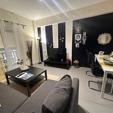 Koukaki Urban Retreat, Steps From The Acropolis Apartment เอเธนส์ ภายนอก รูปภาพ
