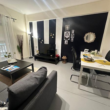 Koukaki Urban Retreat, Steps From The Acropolis Apartment เอเธนส์ ภายนอก รูปภาพ