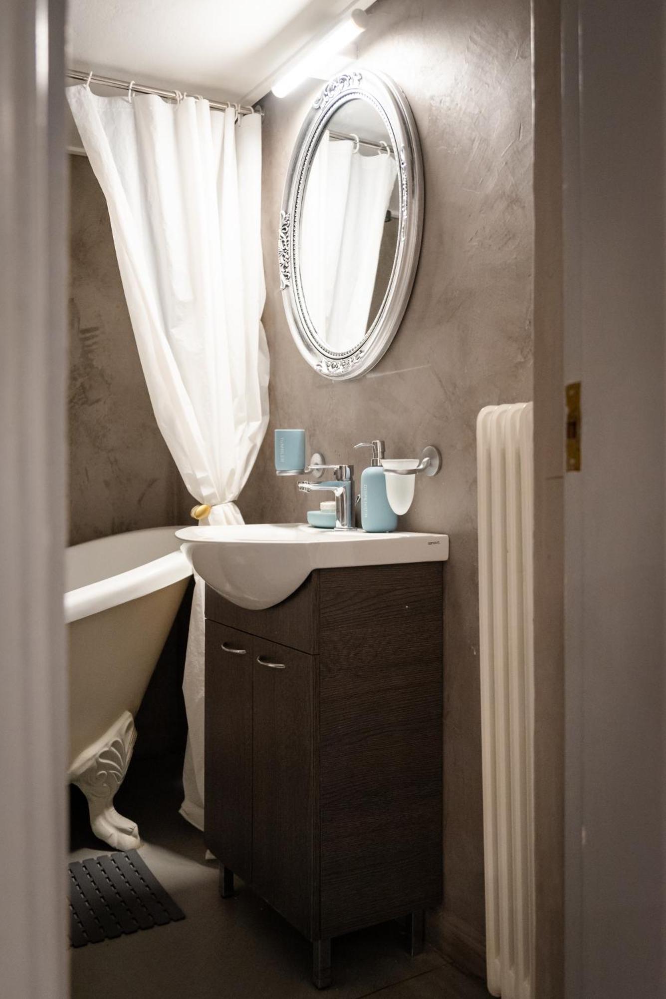 Koukaki Urban Retreat, Steps From The Acropolis Apartment เอเธนส์ ภายนอก รูปภาพ